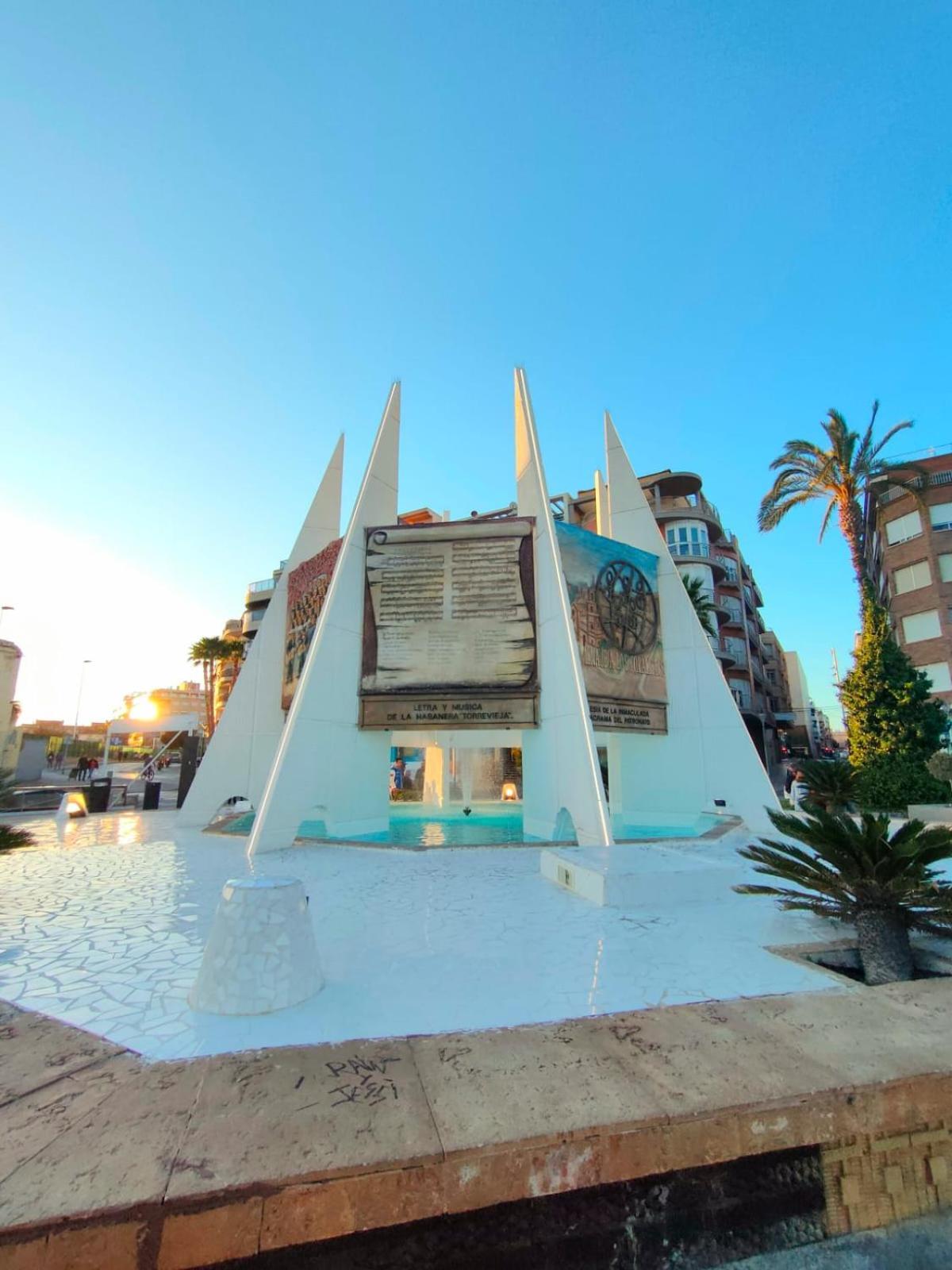 Casa De Buenos Dias Lägenhet Torrevieja Exteriör bild